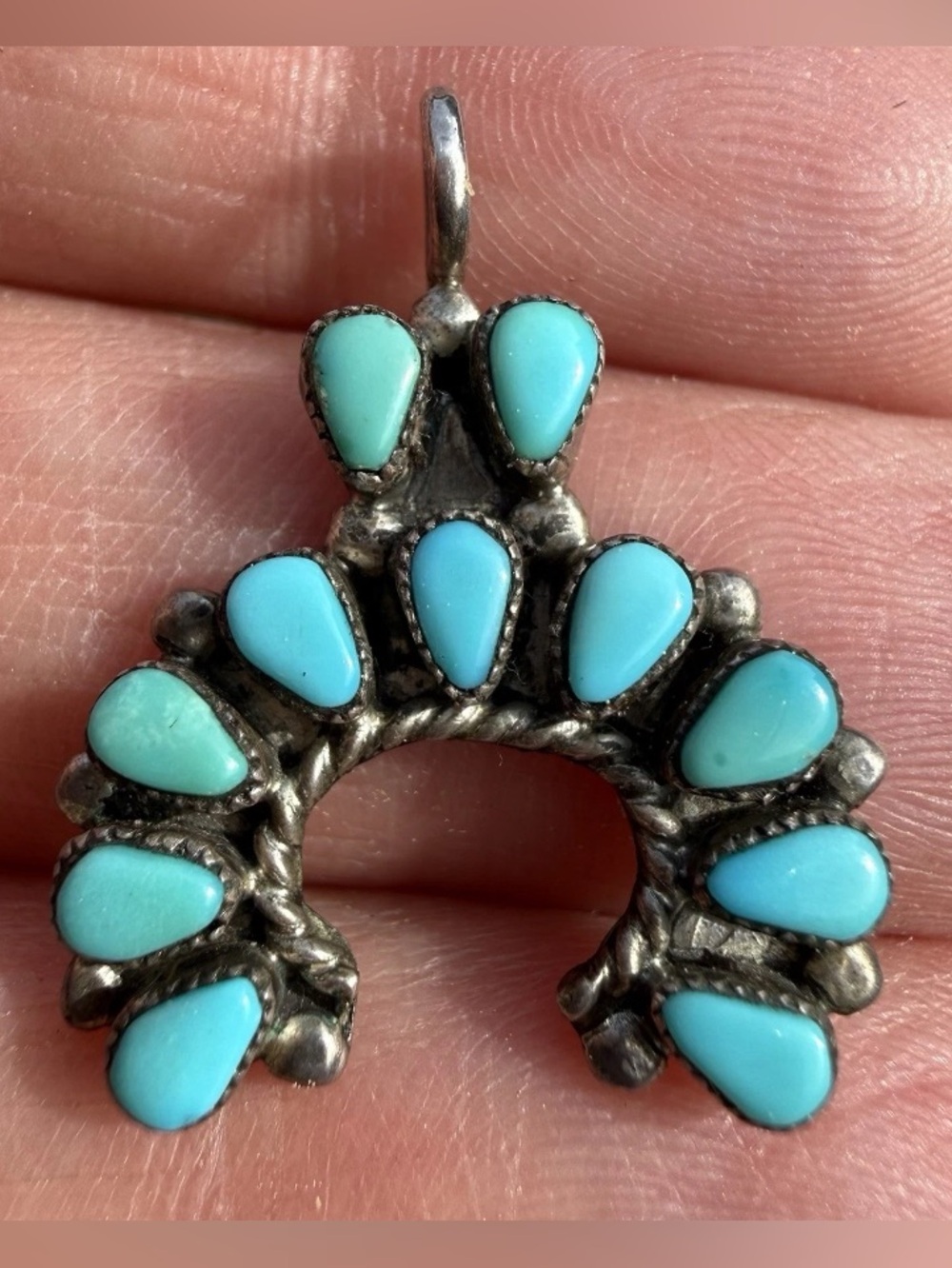 Vintage Zuni Turquoise Petit Point Cluster Pendant 2.15 grams